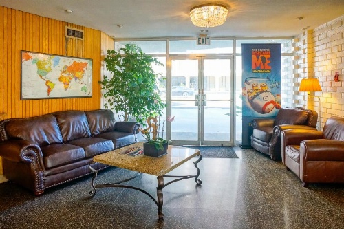 Dunes Inn Wilshire image 5